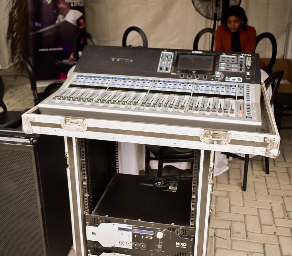 instrument 14
